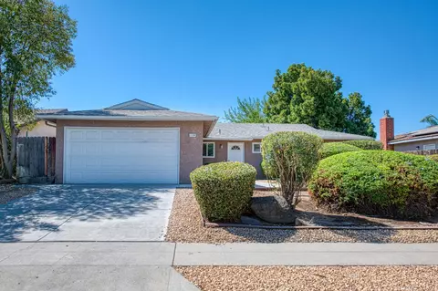 1139 W Alluvial Ave, Fresno, CA 93711