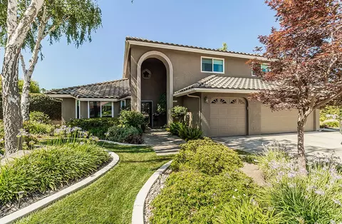 3012 Fairmont Ct, Madera, CA 93637