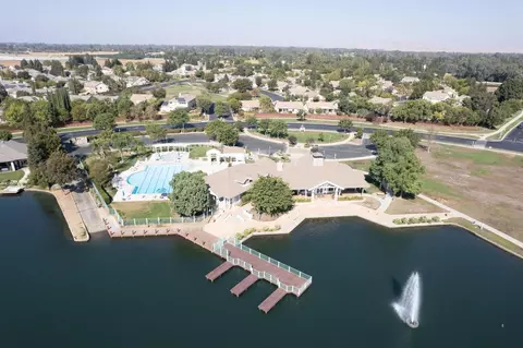 View/Area - 4626 N Arrow Ridge Way, Clovis, CA 93619 photo 15 of 17