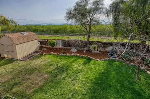 Exterior - 4626 N Arrow Ridge Way, Clovis, CA 93619 photo 5 of 17