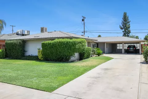 2044 Mayfair Dr W, Fresno, CA 93703