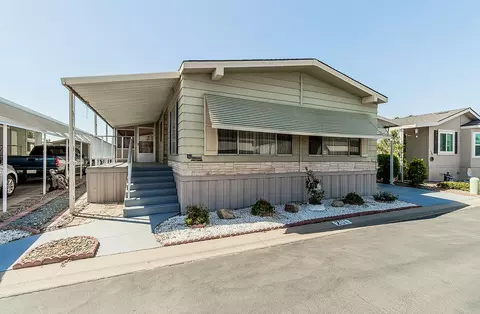 1001 Sylmar #201, Clovis, CA 93612