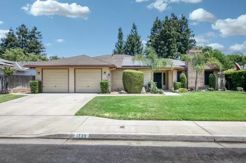 1739 Ash Ave, Clovis, CA 93611