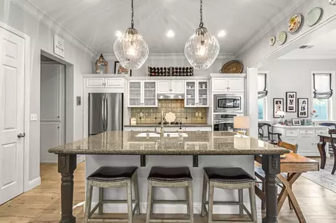 Kitchen - 3800 Heritage Ave, Clovis, CA 93619 photo 1 of 6