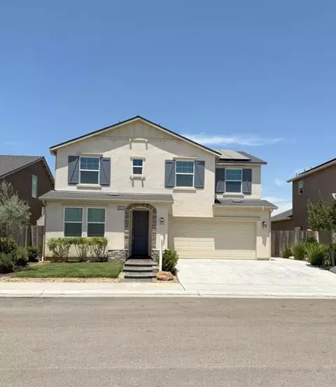 3963 Morris Ave, Clovis, CA 93619