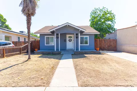2012 N Arthur Ave, Fresno, CA 93705