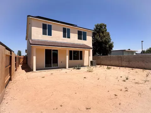Exterior - 454 W Windsor, Clovis, CA 93612 photo 2 of 3