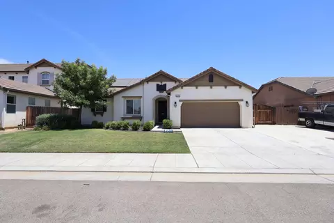 879 Hermosa Ave, Clovis, CA 93619