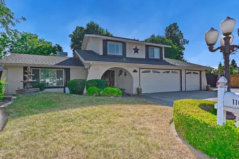 110 N Terry Ave, Clovis, CA 93612