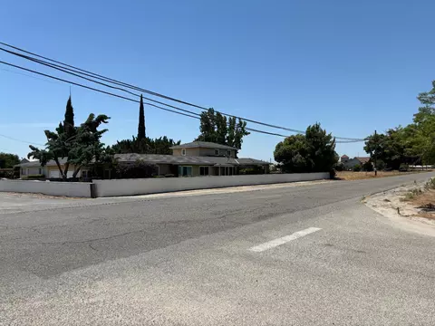 12115 S Temperance Ave, Selma, CA 93662 photo 2
