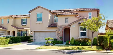 4367 Salem Ln, Clovis, CA 93619