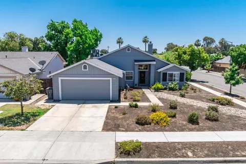6431 E Inyo St, Fresno, CA 93727