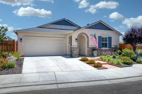629 Del Monte Ave, Clovis, CA 93619