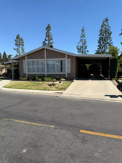 1701 Dinuba Ave #216, Selma, CA 93662