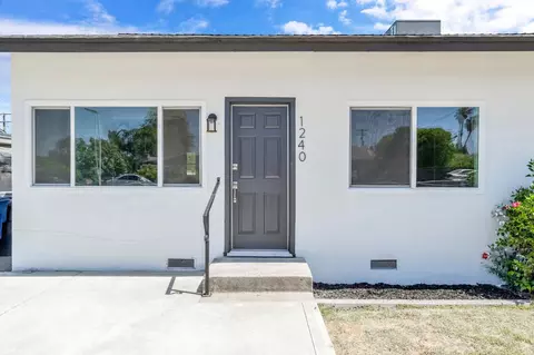1240 Washington St, Hanford, CA 93230