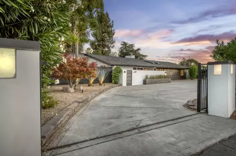 2461 W Browning Ave, Fresno, CA 93711