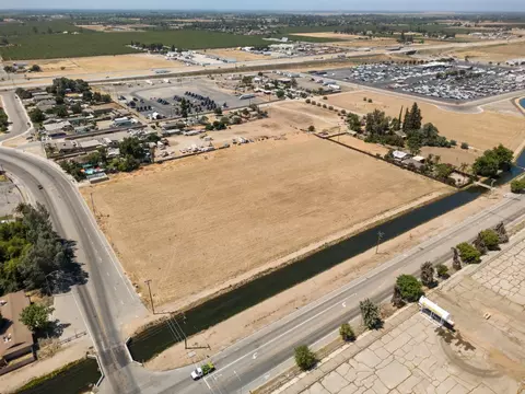 50 S Hughes Ave, Fresno, CA 93706