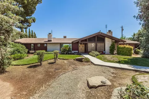 10465 E Herndon Ave, Clovis, CA 93619