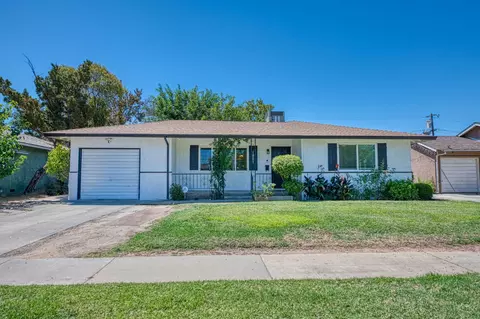 1821 W Lansing Way, Fresno, CA 93705