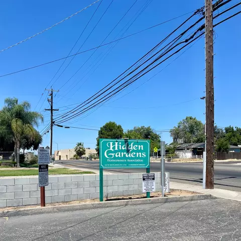 1027 W Dakota Ave #102, Fresno, CA 93705