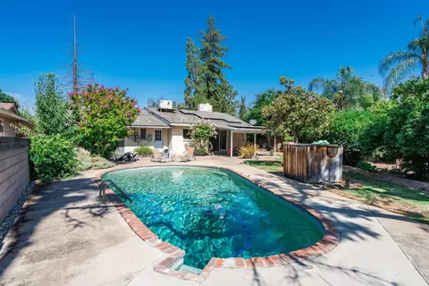 4678 N Thorne Ave, Fresno, CA 93704