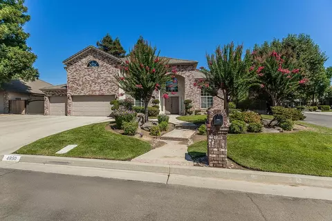 4950 W Minarets Ave, Fresno, CA 93722