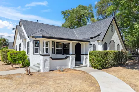 4655 E Illinois Ave, Fresno, CA 93702