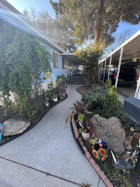 2706 W Ashlan Ave #158, Fresno, CA 93705