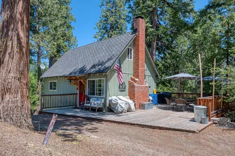 42259 Elderberry Rd, Shaver Lake, CA 93664