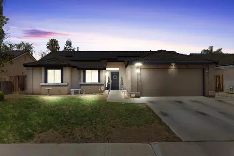 451 Janay Ct, Coalinga, CA 93210