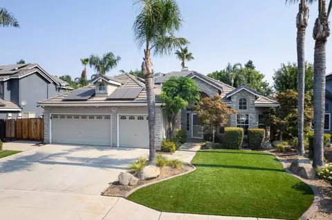 1875 El Paso Ave, Clovis, CA 93611