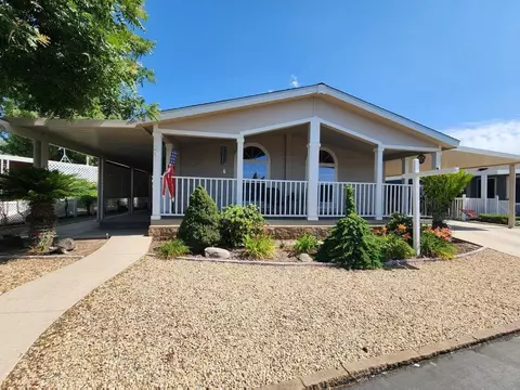 1300 W Olson Ave #SP 82, Reedley, CA 93654