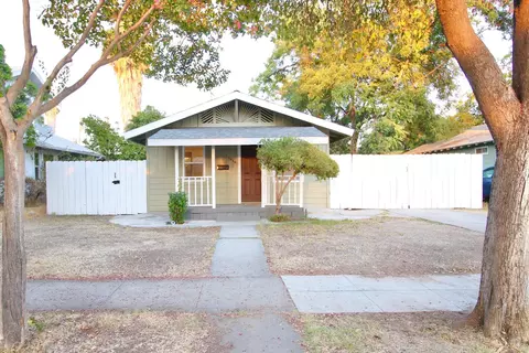 1346 N Safford Ave, Fresno, CA 93728