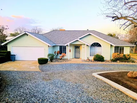 45481 Longview Rd, Yokuts Valley, CA 93675