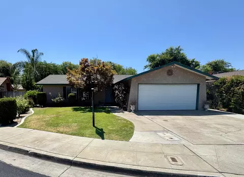 3140 Timmy Ave, Clovis, CA 93612