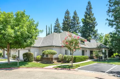 2809 W Wellington Ln, Fresno, CA 93711