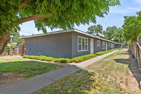 445 S 2nd St, Chowchilla, CA 93610