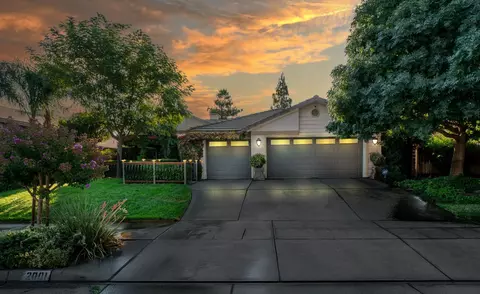 2001 Aspen Ln, Madera, CA 93637