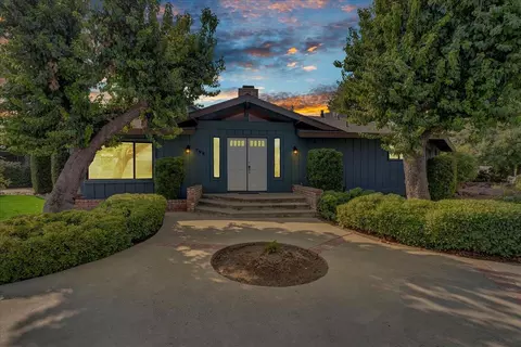 798 N Pepper St, Woodlake, CA 93286