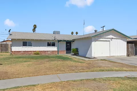 21435 S Pleasant Ave, Riverdale, CA 93656