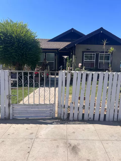 113 W Olive Ave, Fresno, CA 93728