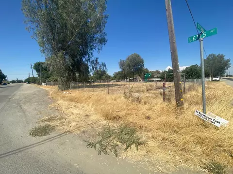 1530 Ottawa, Corcoran, CA 93212