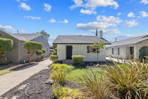 2119 N Adoline Ave, Fresno, CA 93705