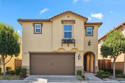 3630 Richmond Ave, Clovis, CA 93619
