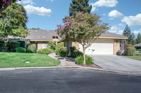 1077 W Sierra Ave, Fresno, CA 93711