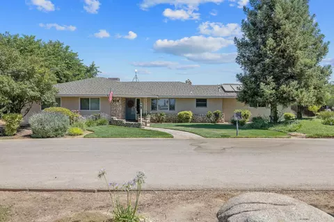19940 E South Ave, Reedley, CA 93654