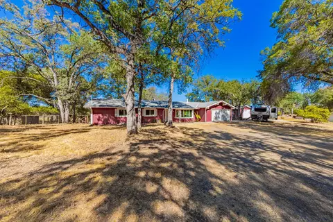 47165 Modoc Rd, Coarsegold, CA 93614