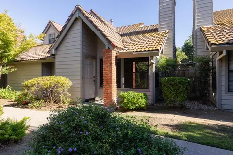 7023 N Teilman Ave #102, Fresno, CA 93711