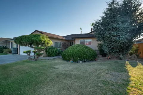 4099 N Ricewood Ave, Fresno, CA 93705