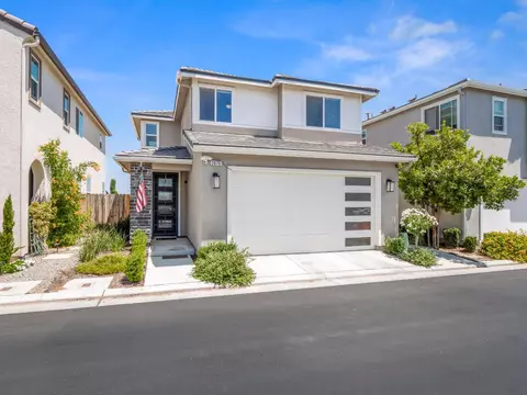 2675 Commonwood Ln, Clovis, CA 93619